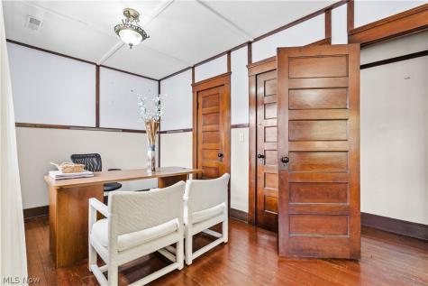 15522 Madison Avenue Lakewood OH 44107