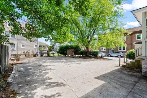 15522 Madison Avenue Lakewood OH 44107