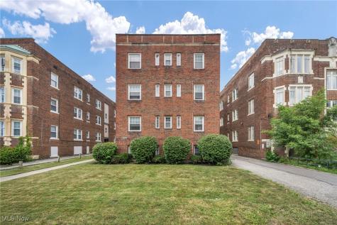 2932 S Moreland Boulevard Cleveland OH 44120