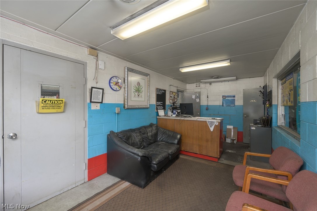 2234 Newton Street Akron OH 44305
