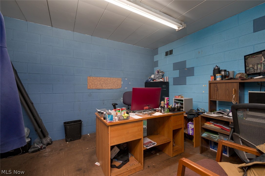 2234 Newton Street Akron OH 44305