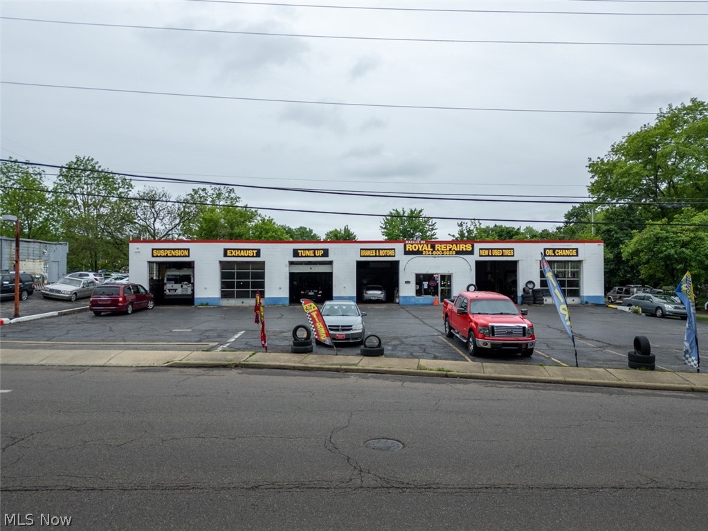 2234 Newton Street Akron OH 44305