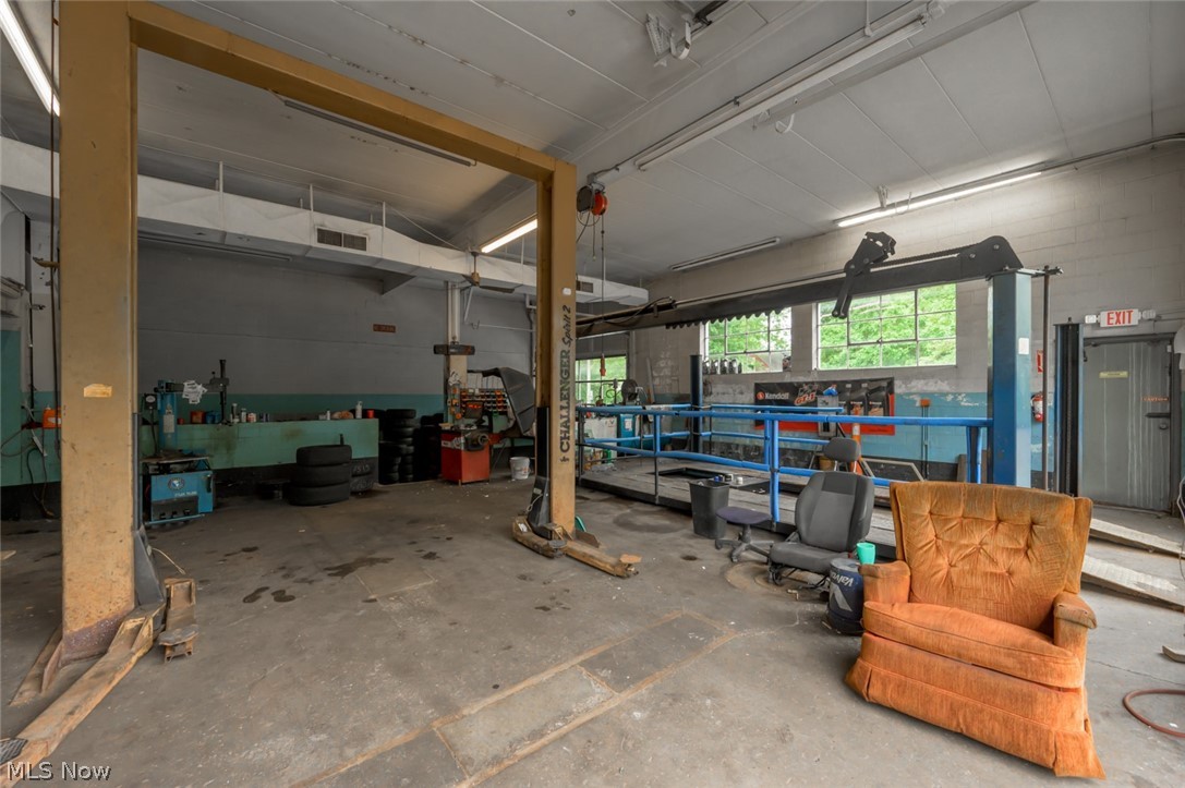 2234 Newton Street Akron OH 44305