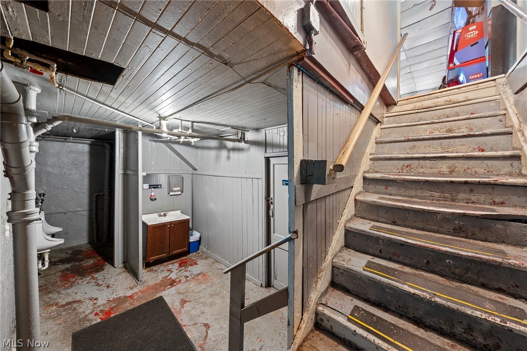 3614 E 65th Street Cleveland OH 44105