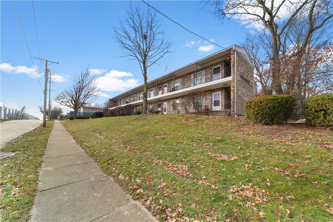 1757 S Arlington Street Akron OH 44306