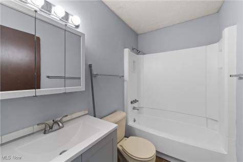 1757 S Arlington Street Akron OH 44306