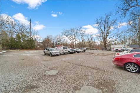 1757 S Arlington Street Akron OH 44306