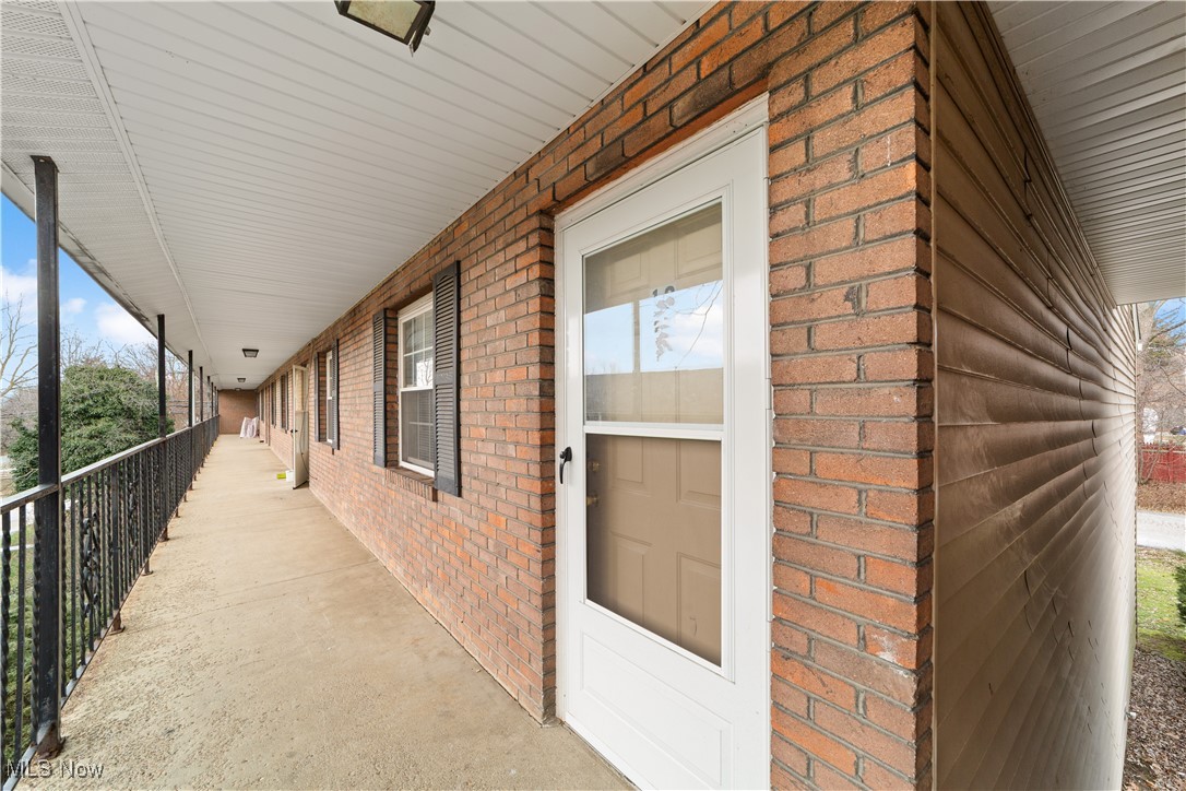 1757 S Arlington Street Akron OH 44306