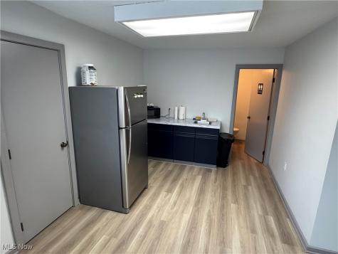 23672 Lorain Road North Olmsted OH 44070