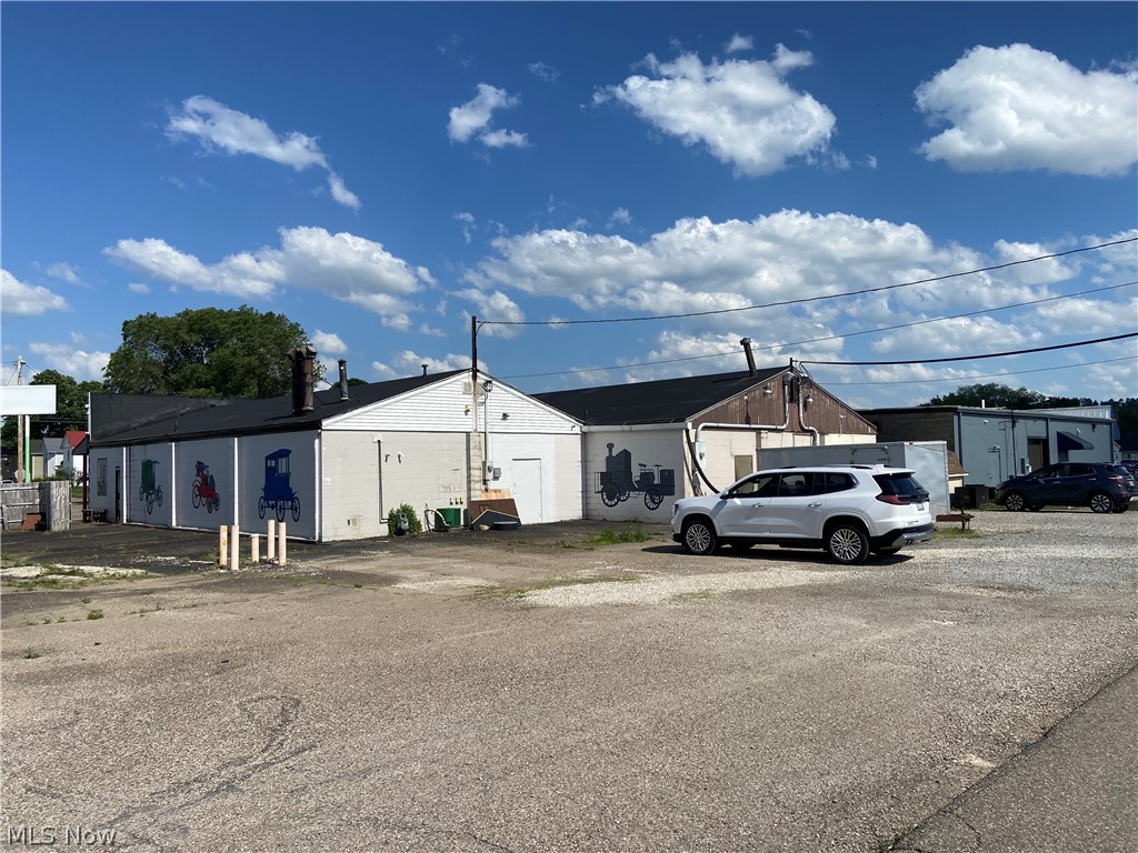 304 S College Street Newcomerstown OH 43832