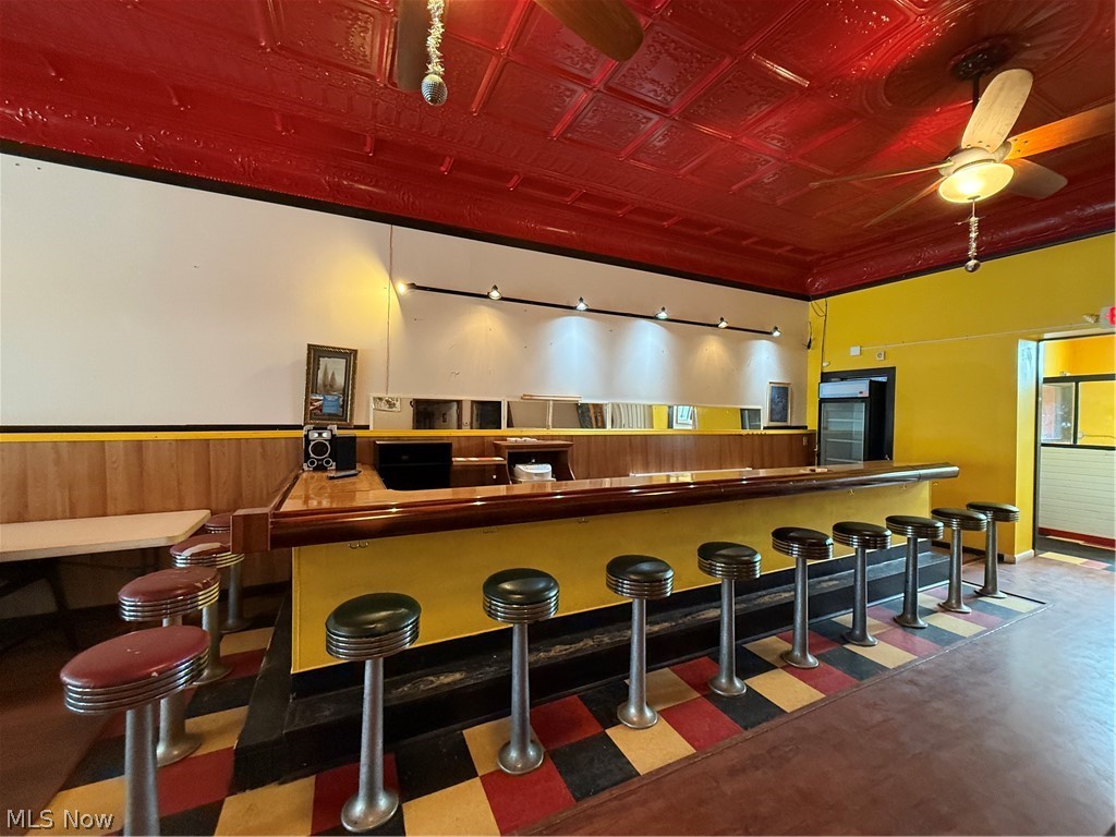 18 E Main Street Geneva OH 44041