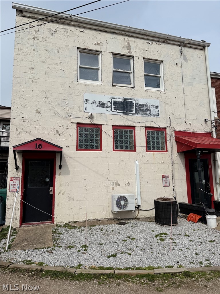 18 E Main Street Geneva OH 44041