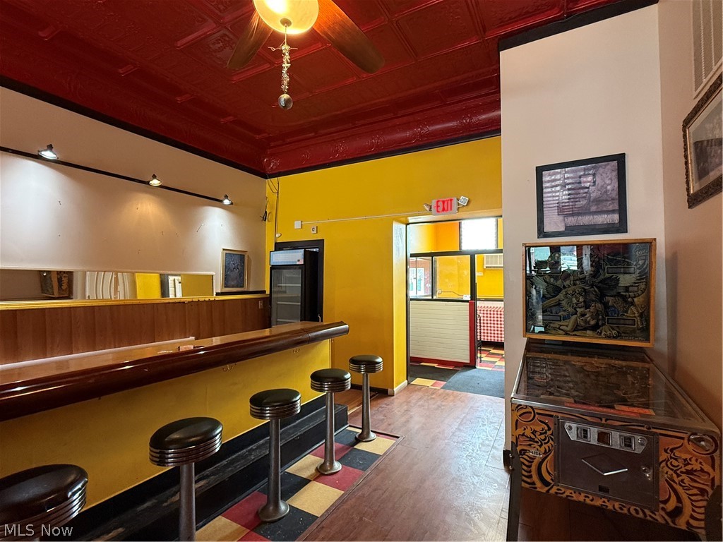 18 E Main Street Geneva OH 44041