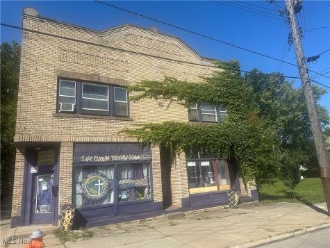 3996 E 71 Street Cleveland OH 44105