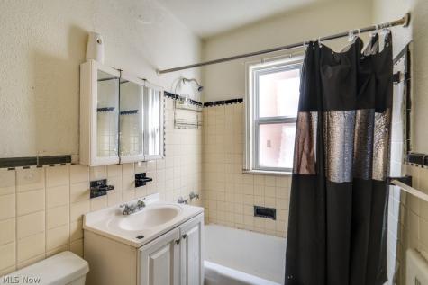 2824-2826 E 130th Street Cleveland OH 44120