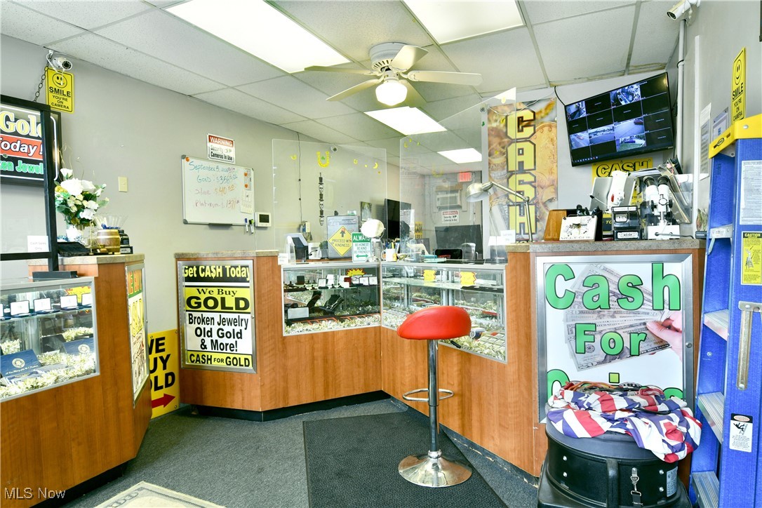 12 - 14 N Main Street Hubbard OH 44425