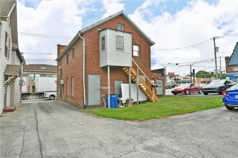 12 - 14 N Main Street Hubbard OH 44425