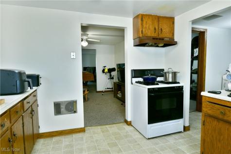 12 - 14 N Main Street Hubbard OH 44425