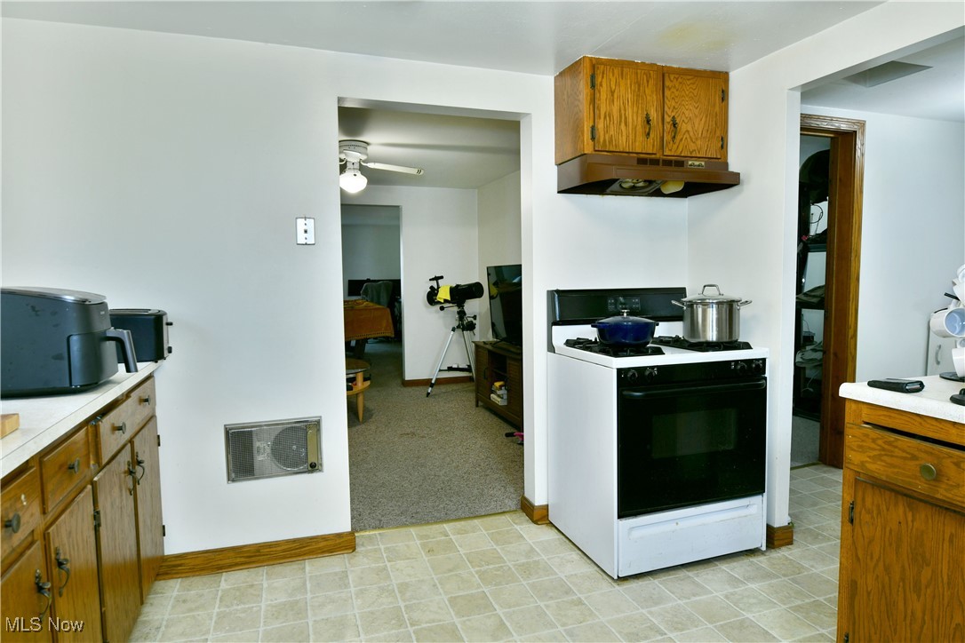 12 - 14 N Main Street Hubbard OH 44425