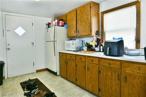 12 - 14 N Main Street Hubbard OH 44425