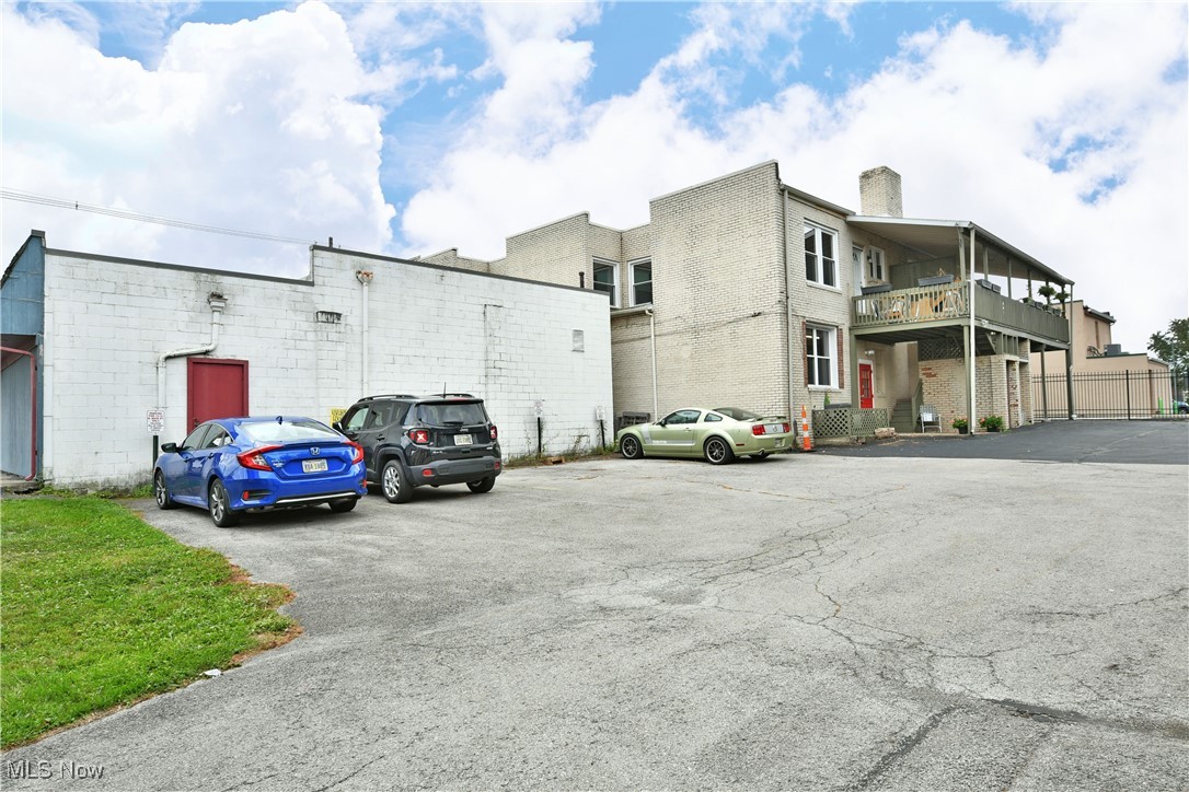 12 - 14 N Main Street Hubbard OH 44425