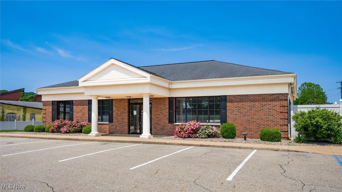 220 E State Street Newcomerstown OH 43832