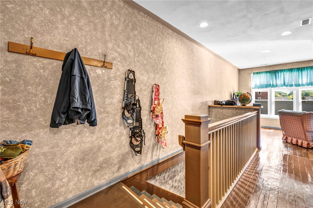 128 2nd Street NW Barberton OH 44203