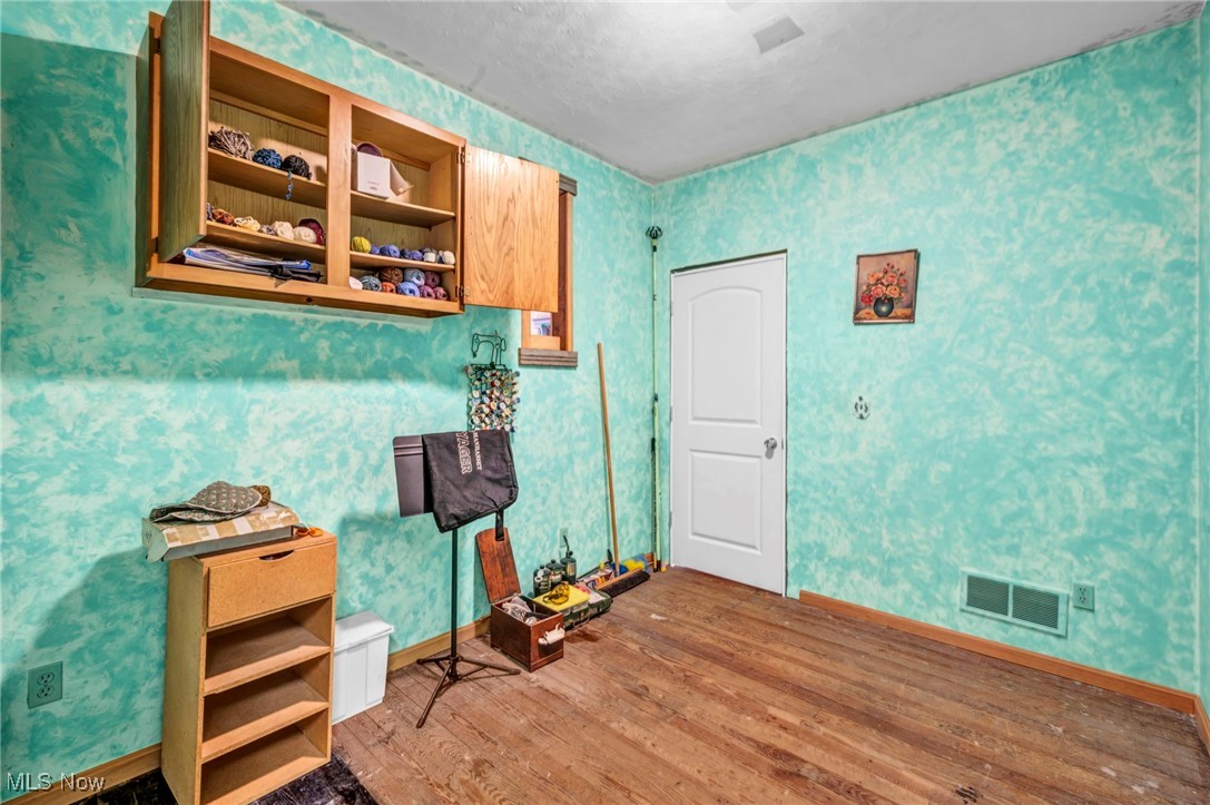 128 2nd Street NW Barberton OH 44203