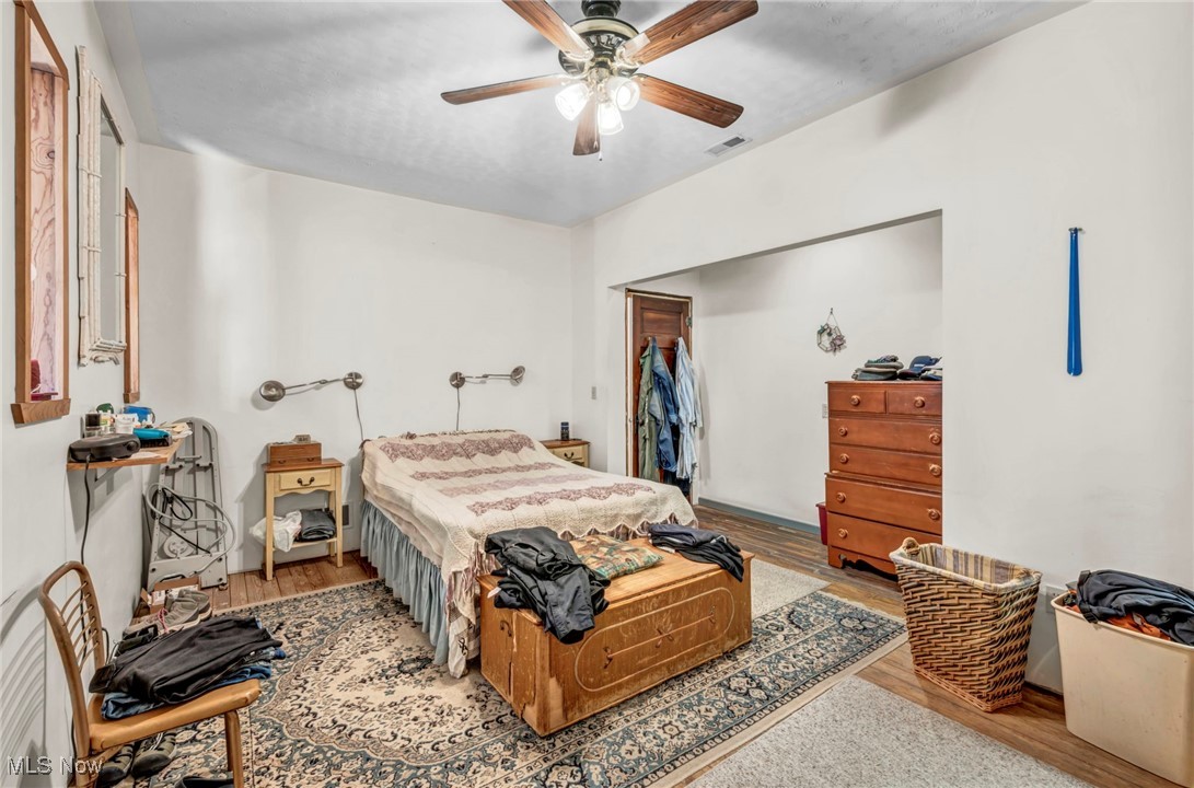 128 2nd Street NW Barberton OH 44203