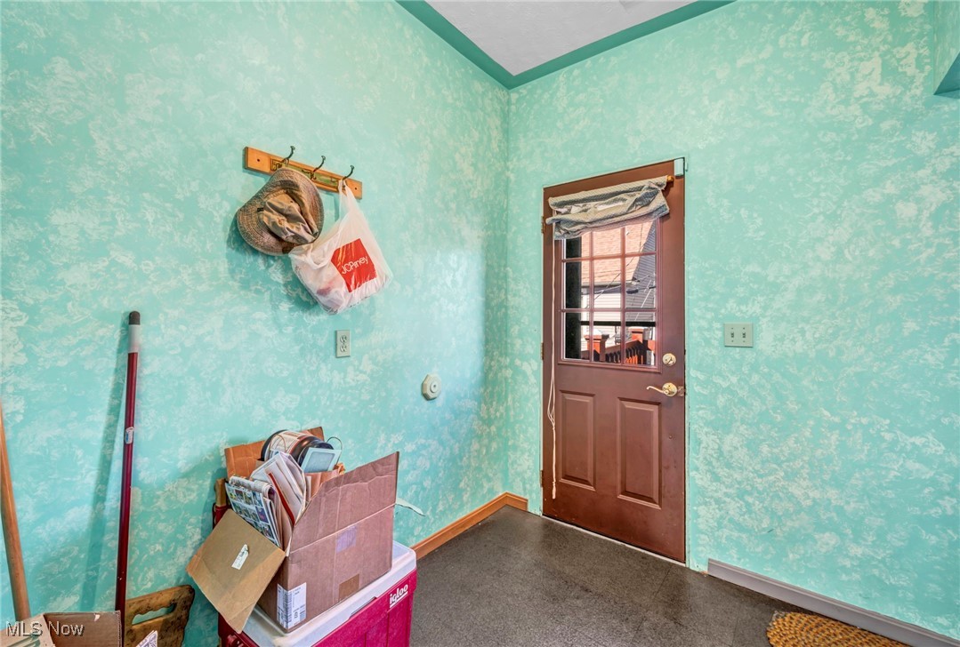 128 2nd Street NW Barberton OH 44203