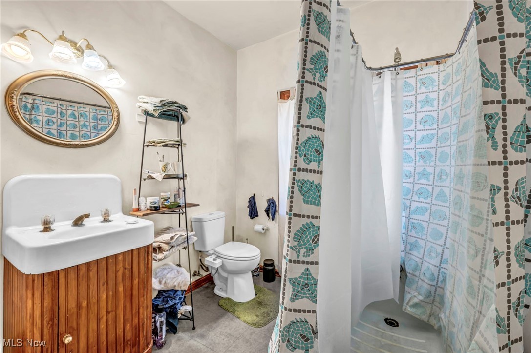 128 2nd Street NW Barberton OH 44203