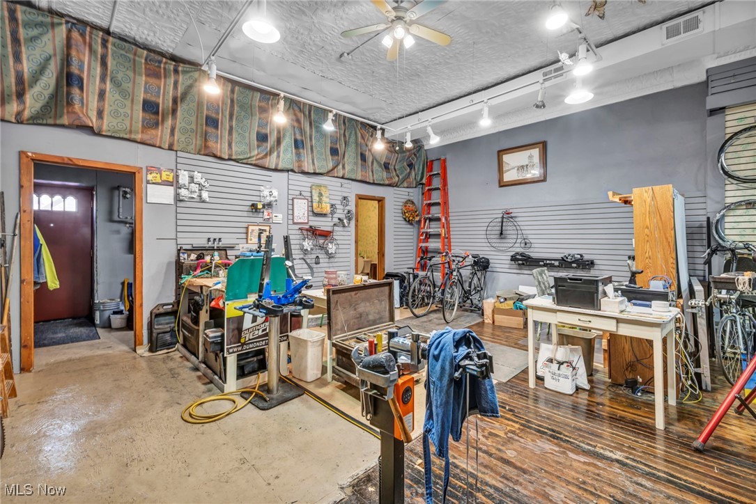 128 2nd Street NW Barberton OH 44203