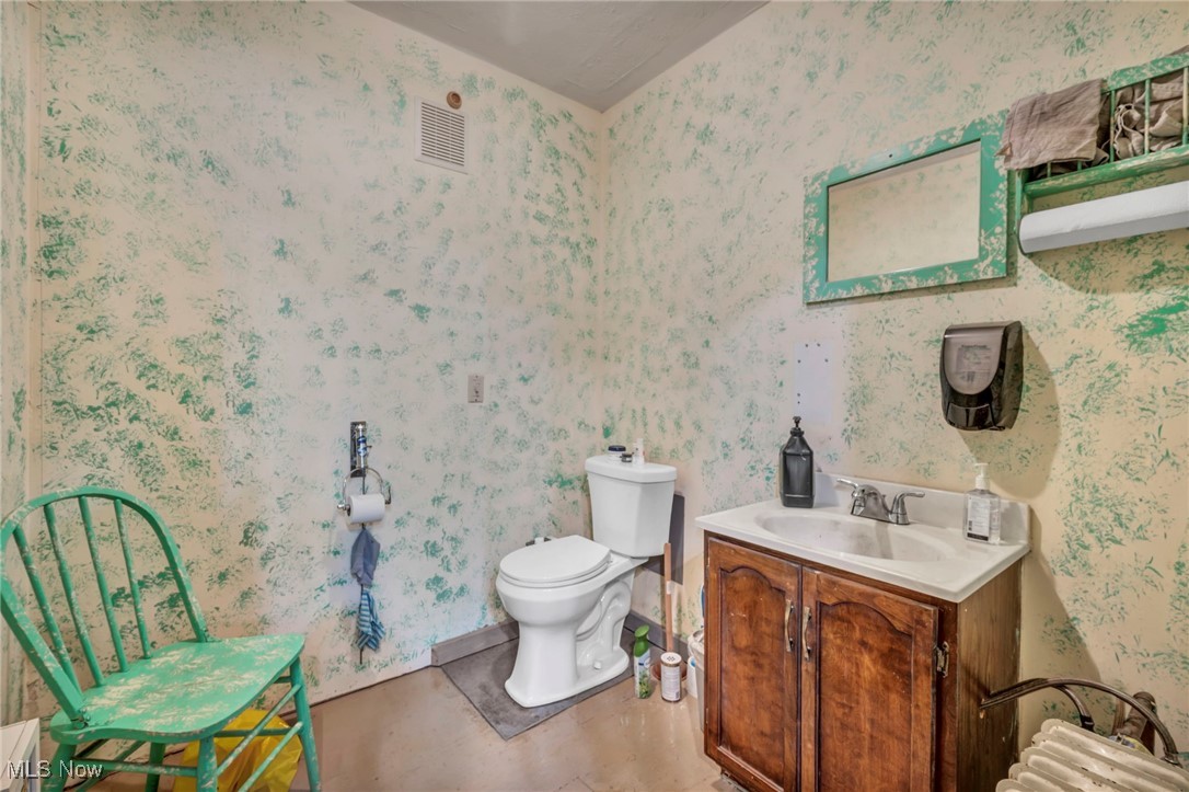 128 2nd Street NW Barberton OH 44203