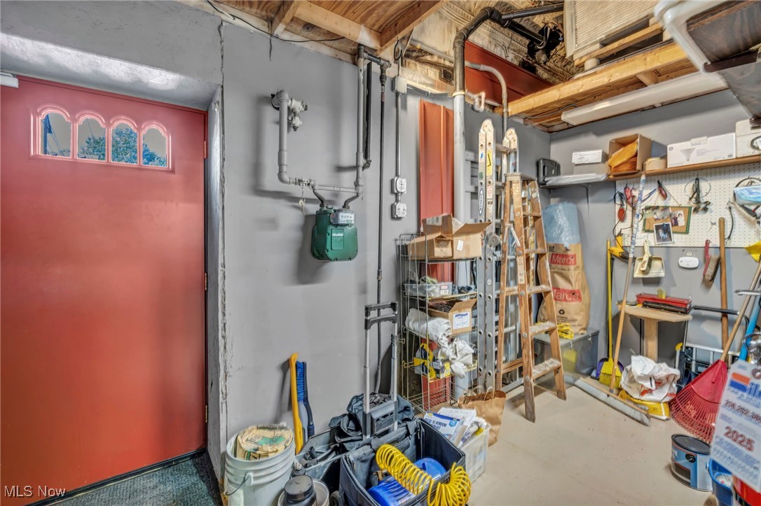 128 2nd Street NW Barberton OH 44203