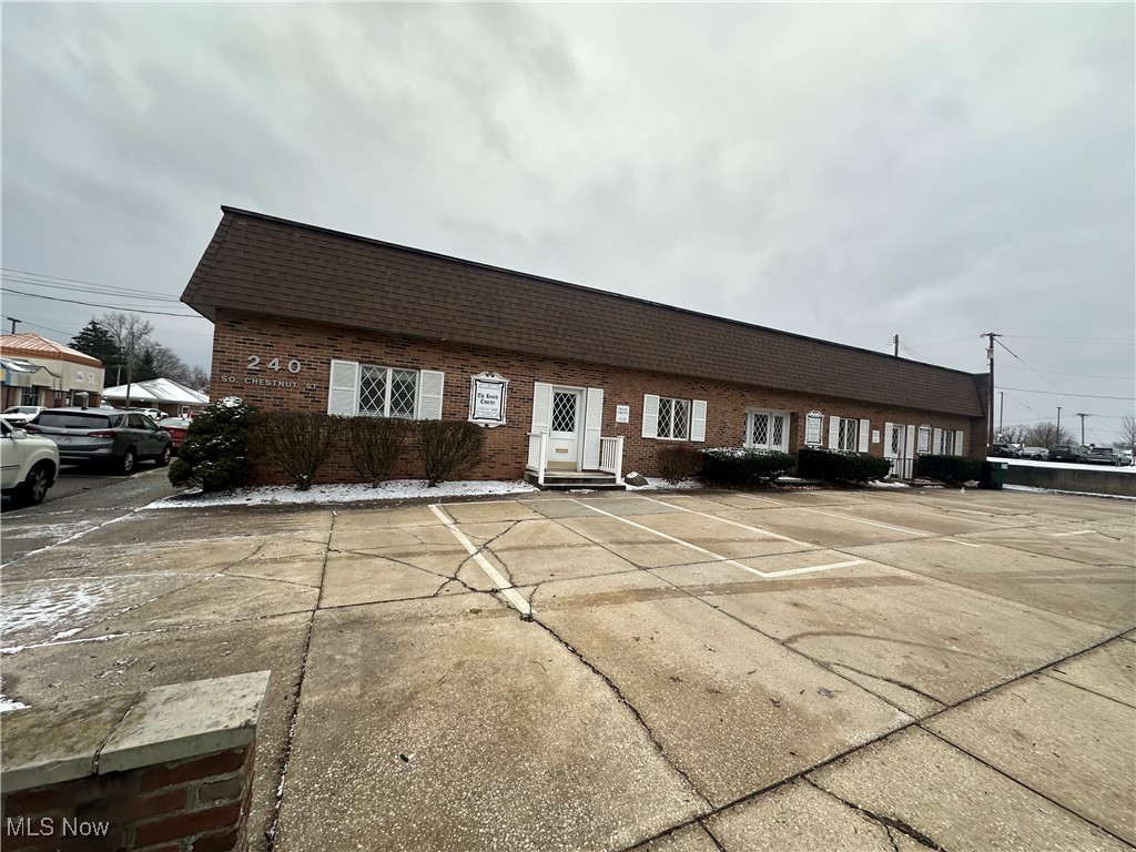 240 S Chestnut Street Ravenna OH 44266