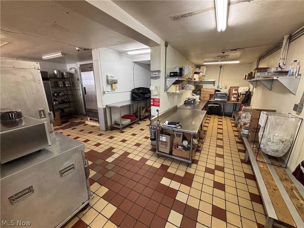 180 Wooster Road N Barberton OH 44203
