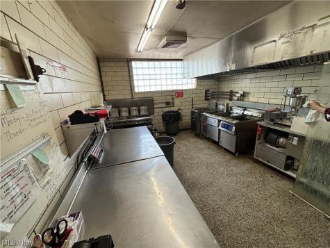180 Wooster Road N Barberton OH 44203