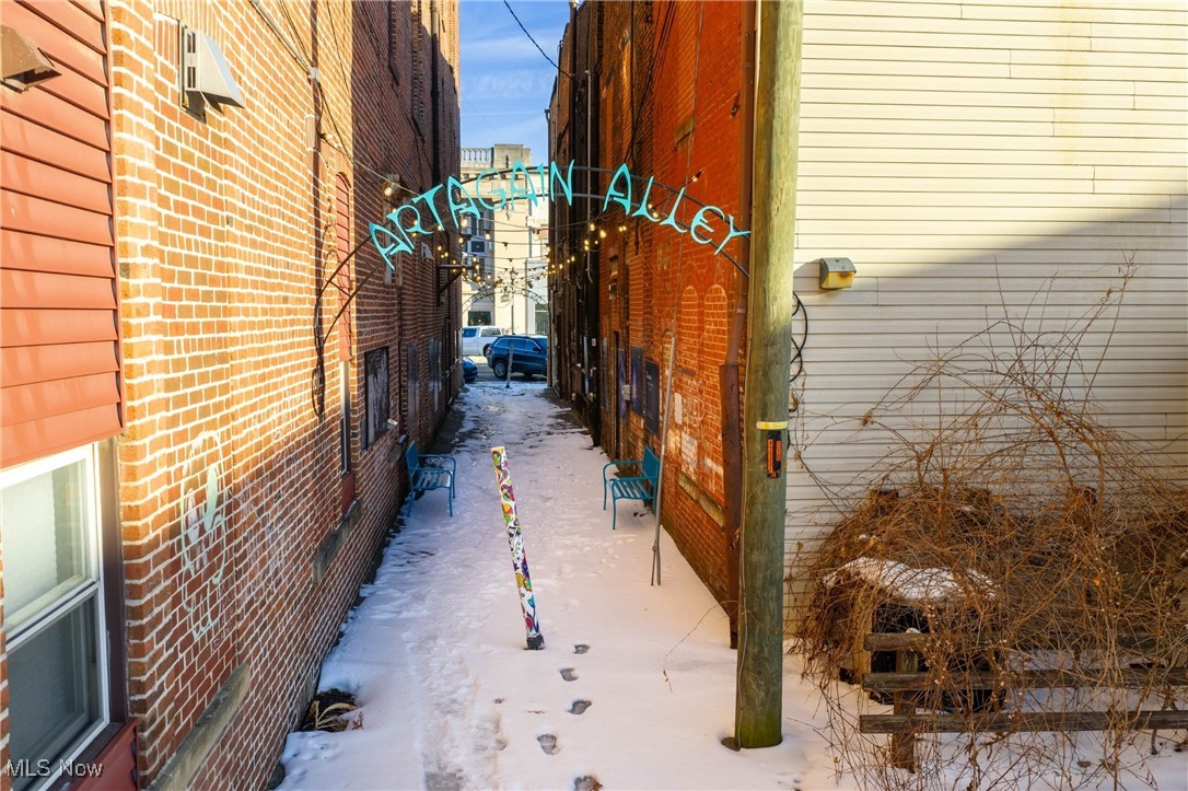 110 S Broadway Street New Philadelphia OH 44663