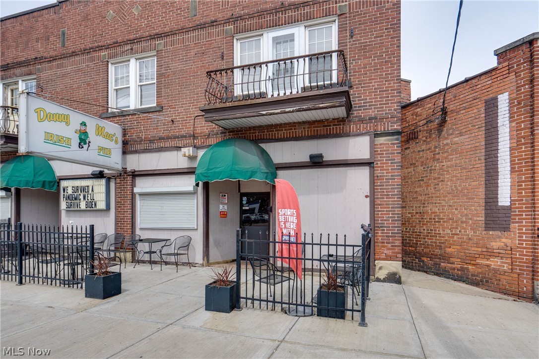 4920 Pearl Road Cleveland OH 44109