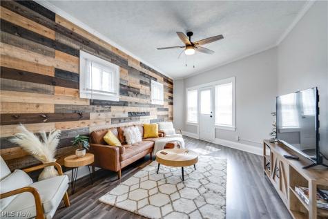 4920 Pearl Road Cleveland OH 44109