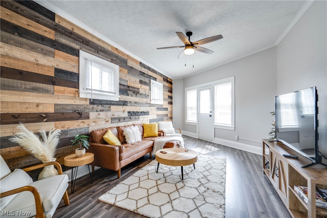 4920 Pearl Road Cleveland OH 44109