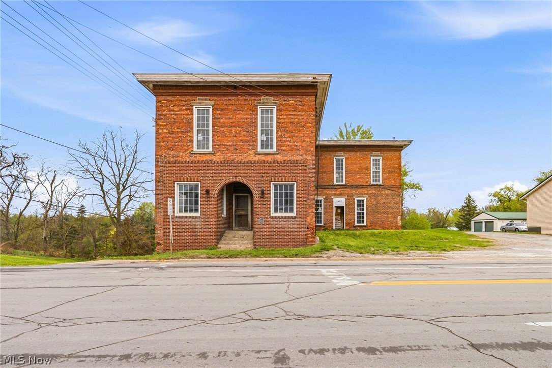 2699 E Center Street Conneaut OH 44030