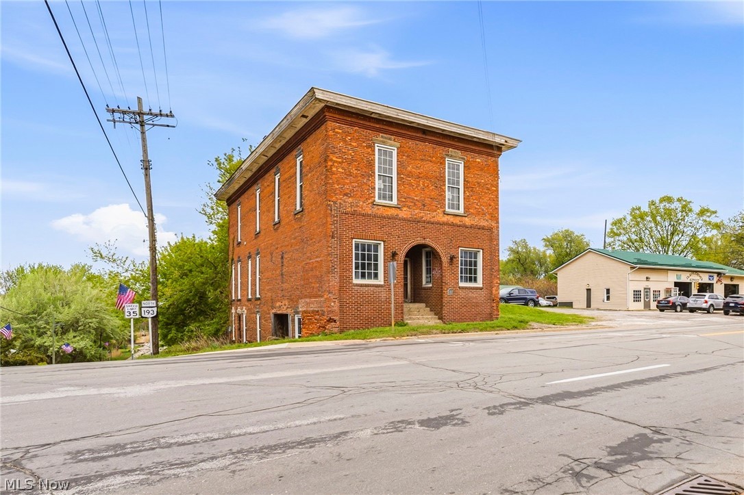 2699 E Center Street Conneaut OH 44030