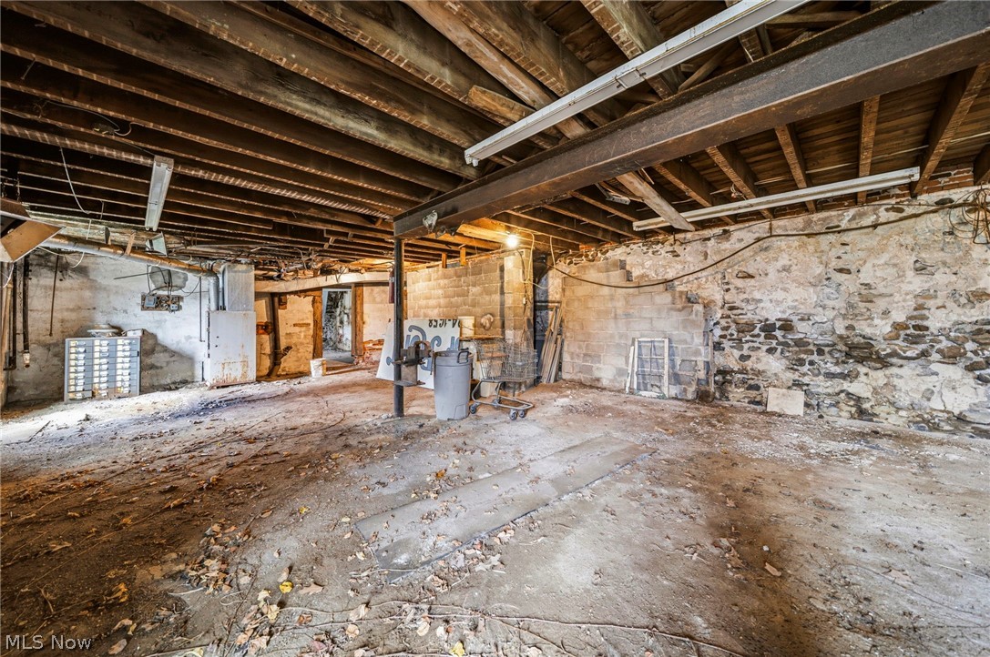 2699 E Center Street Conneaut OH 44030