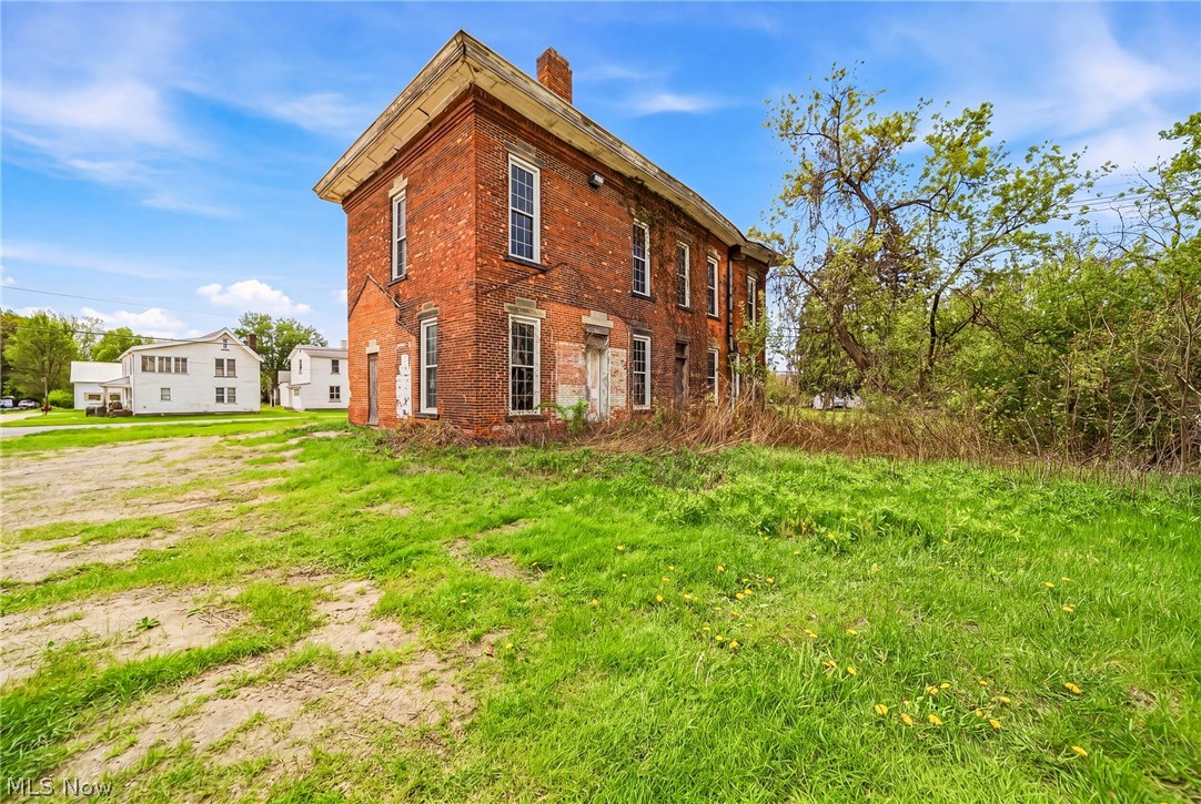 2699 E Center Street Conneaut OH 44030