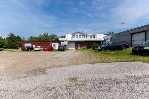 745 E Main Street Geneva OH 44041