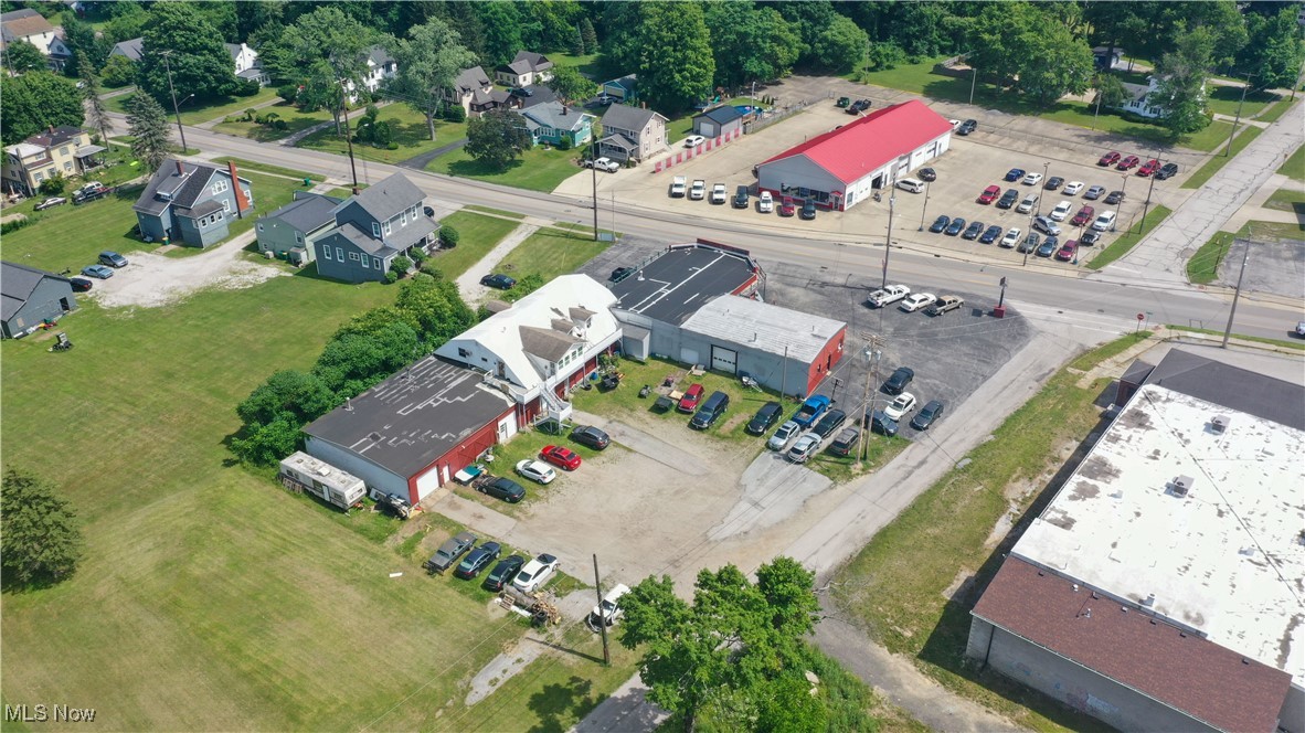 745 E Main Street Geneva OH 44041