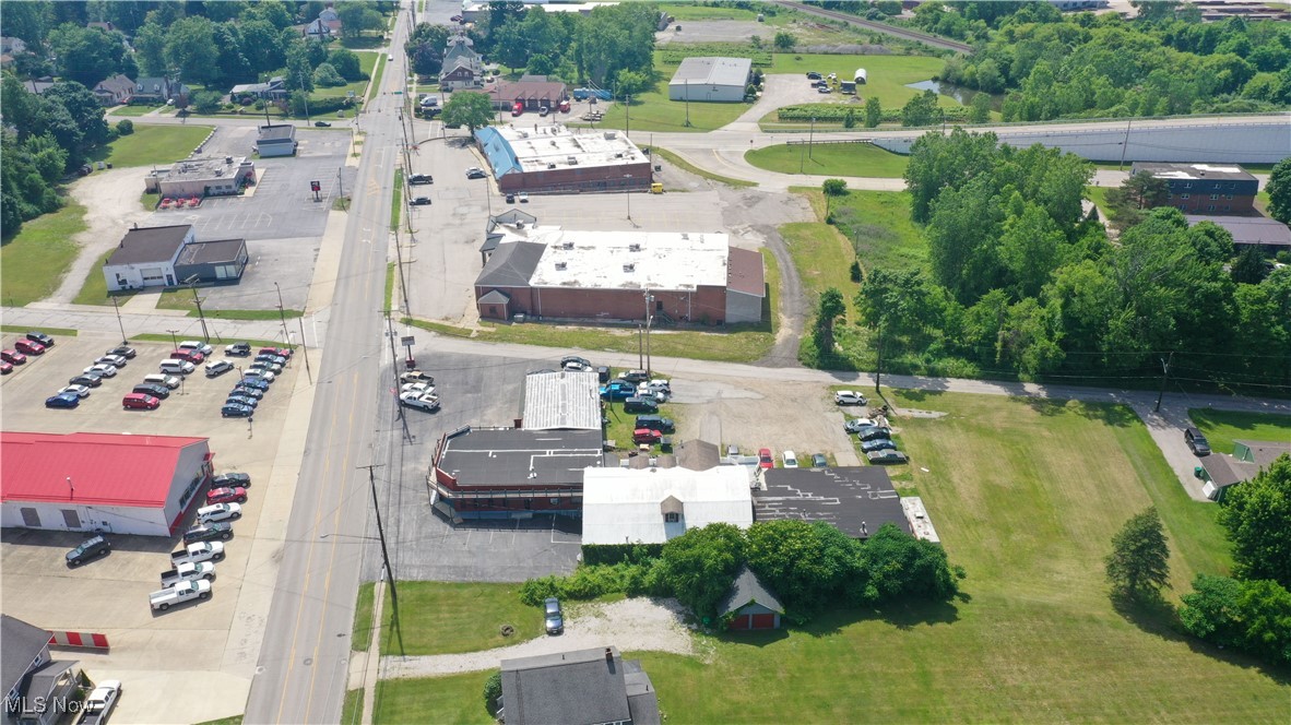 745 E Main Street Geneva OH 44041