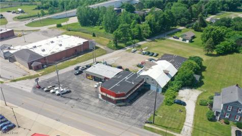 745 E Main Street Geneva OH 44041