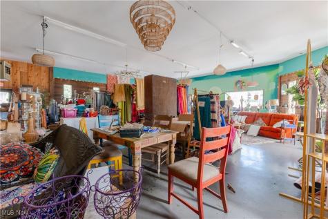 745 E Main Street Geneva OH 44041